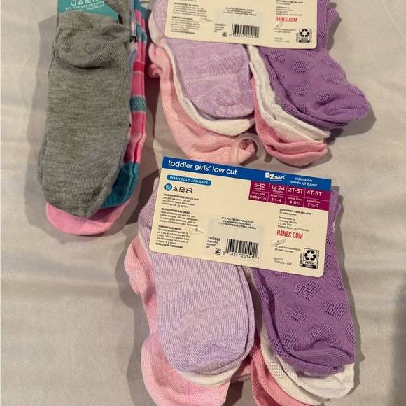 Girl Socks - 16 pair lot - various brands & styles including cats kittens - Picture 2 of 11